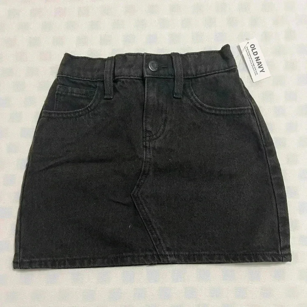 Old Navy High-Waisted Jean Skirt for Girls (Size S 6-7)